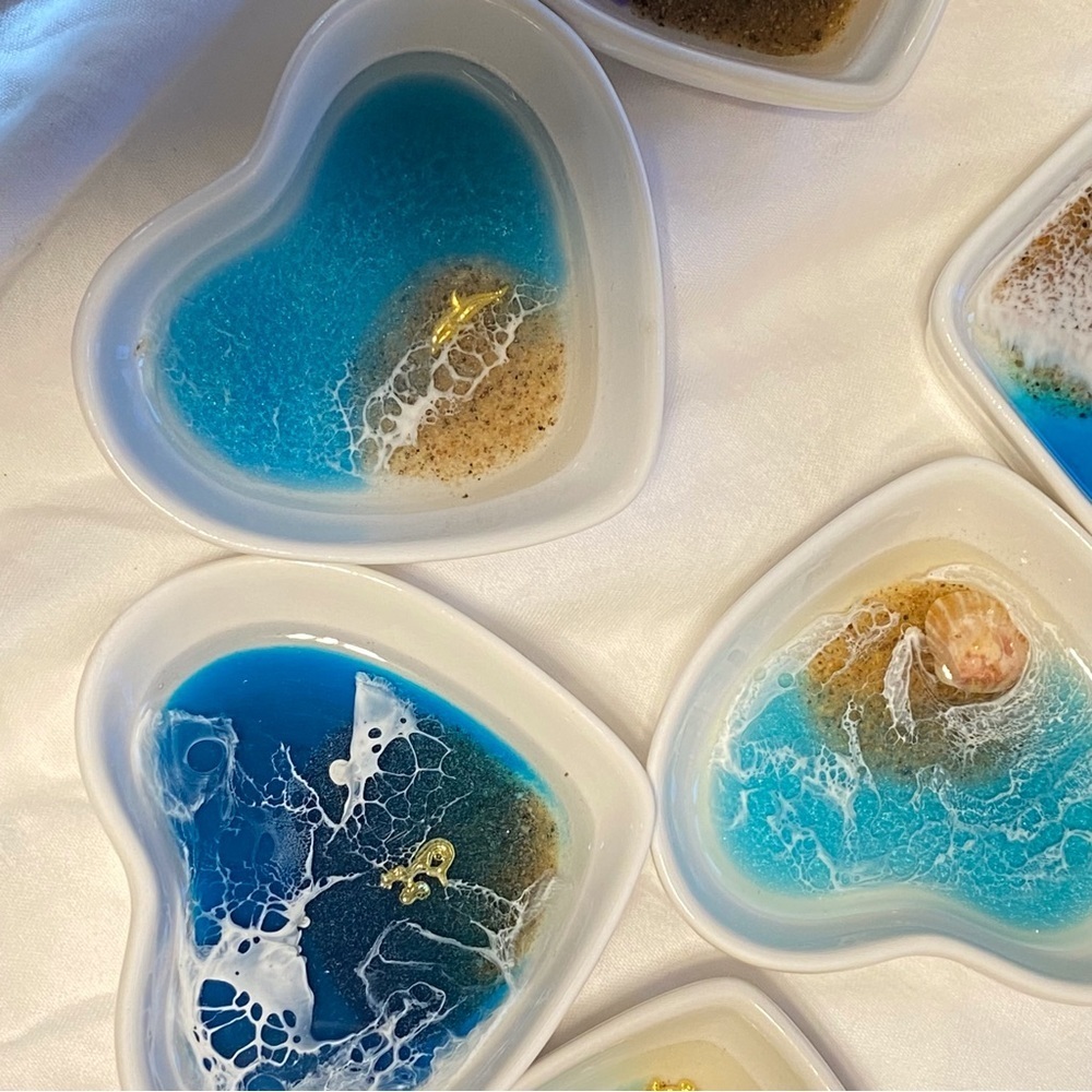 6 for$20♥️Ocean resin trinket dish. I’ll pick one at random for you. - Picture 6 of 12